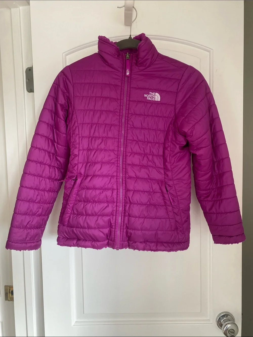 The North Face Girls' Reversible Mossbud Swirl Jacket Puffer Magenta L (14/16)